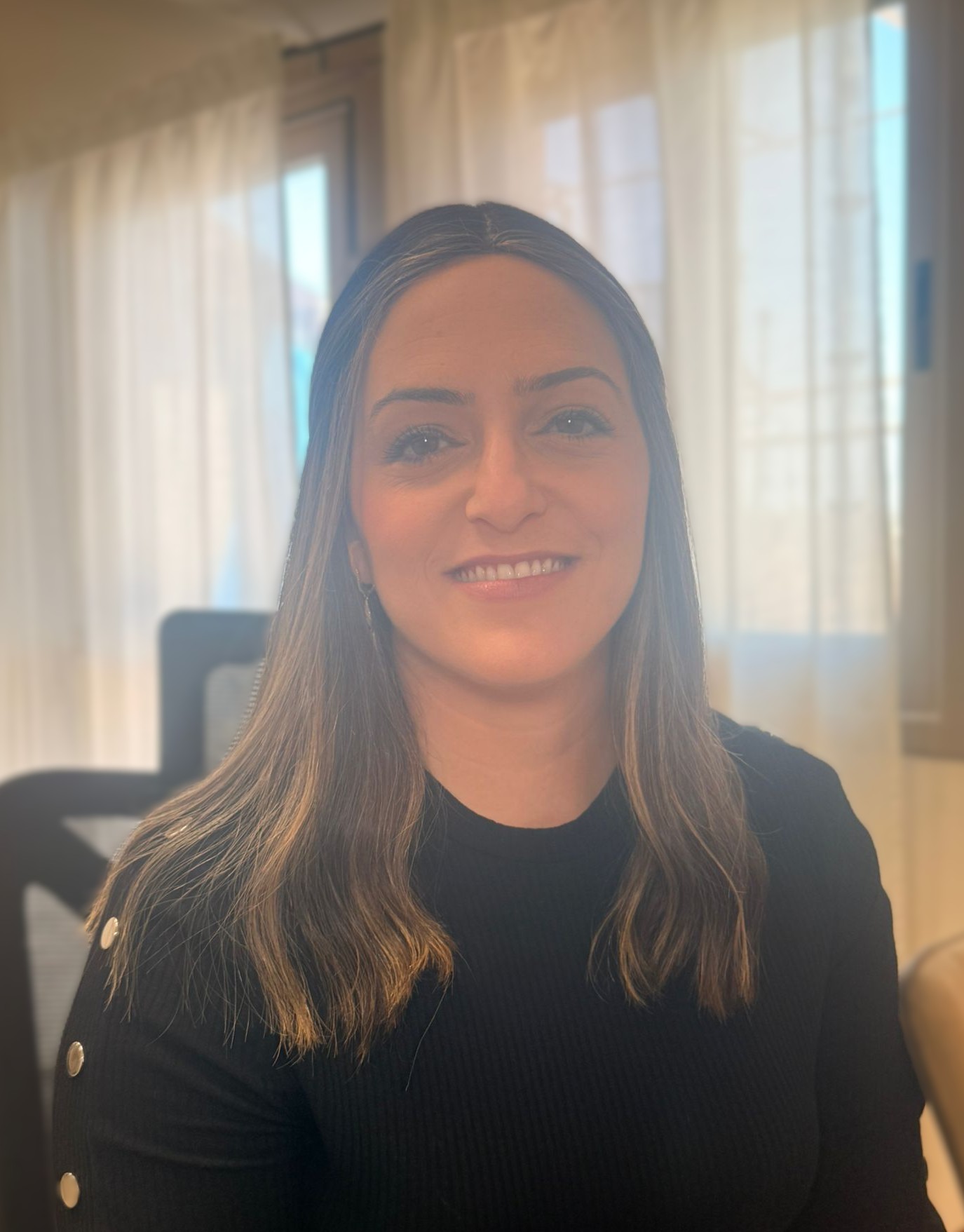 אסתי גלר - מנהלת משרד מרחוק